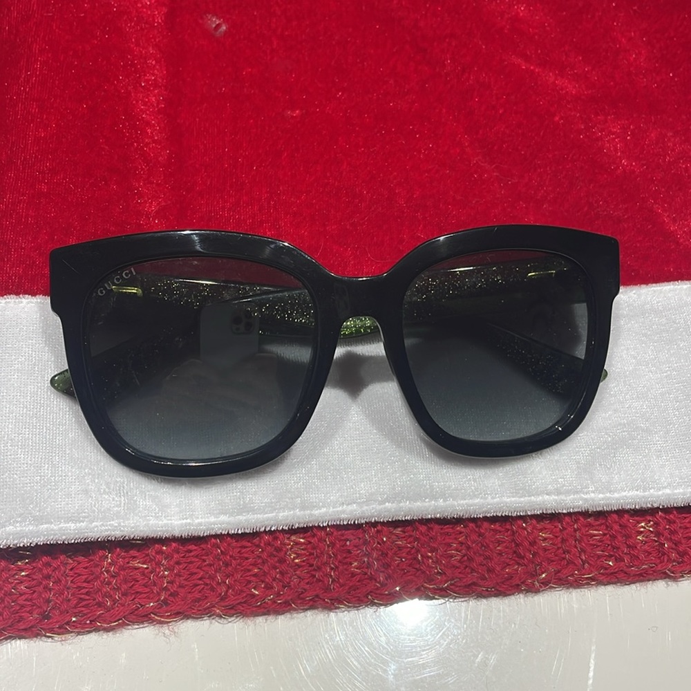 Gucci cat eye sunglasses